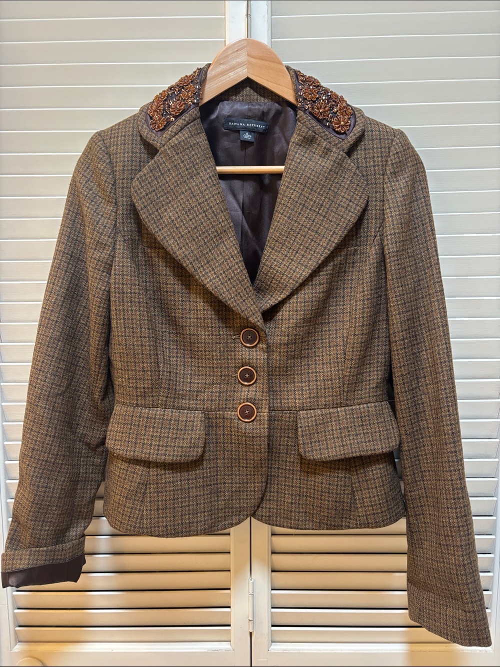 Banana Republic Brown Houndstooth Tweed Blazer with Beaded Collar